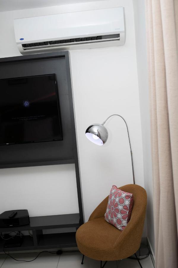 Accra Comfy Studio At Embassy Gardens Cantonments Экстерьер фото