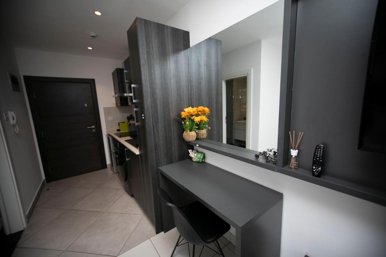 Accra Comfy Studio At Embassy Gardens Cantonments Экстерьер фото