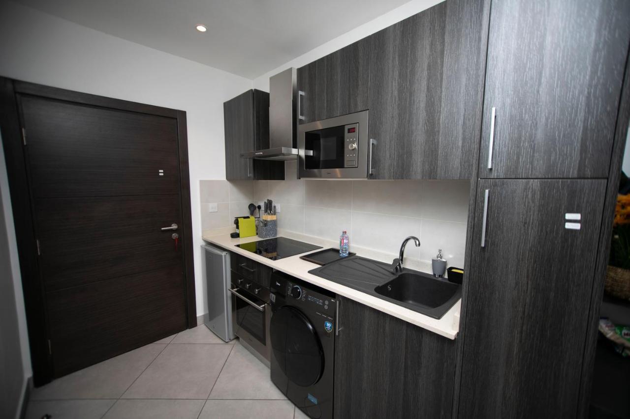 Accra Comfy Studio At Embassy Gardens Cantonments Экстерьер фото