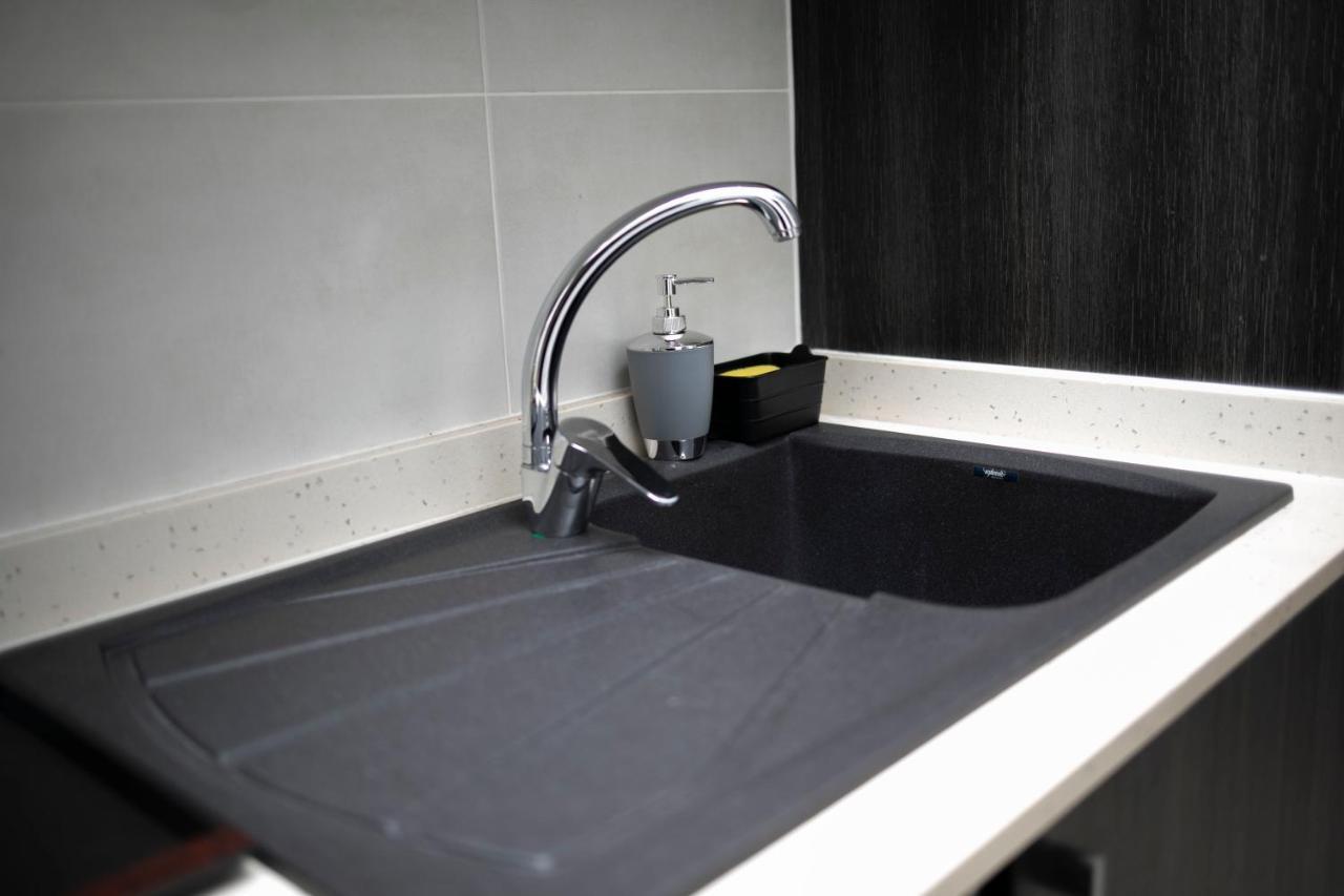 Accra Comfy Studio At Embassy Gardens Cantonments Экстерьер фото